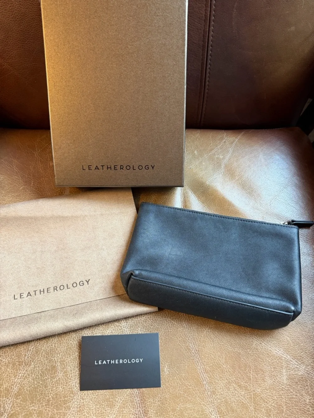 Leatherology Black Leather Cosmetic Pouch - Picture 1 of 5